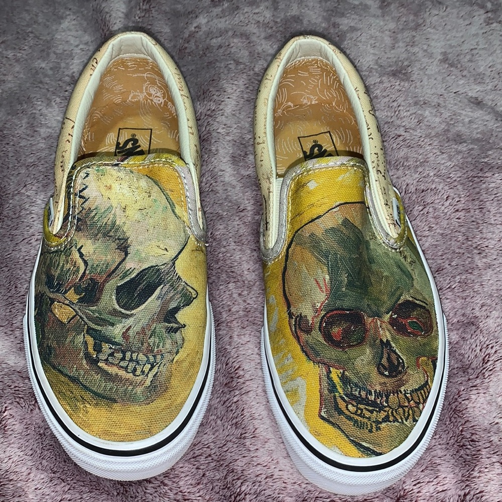 Vans Van Gogh Skull slip on size 6.5 men’s or 8 woman’s